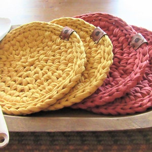 Crochet KITCHEN TRIVET / Hot Pad / Pot Holder / Chunky / Coaster / Modern Farmhouse / Home Decor
