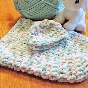 BABY COCOON SET Baby Bedding Baby Photo Prop Baby Gift Set Baby Hat Infant Bedding Infant Hat Newborn Baby Gift Mint Green Handmade Baby