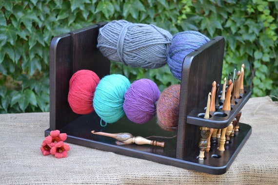 Large Handmade Knitting And Crochet Supplies Organizer Double Yarn Holder Wooden Yarn Caddy Rack Yarn Workstation Crochet Hook Stand