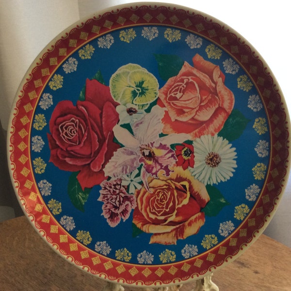Round Vintage Tray with Flowers