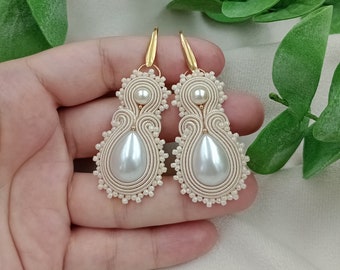 Ivory beige off-white earrings soutache ,wedding BRIDE SET, bridal jewellery, pearl earrings