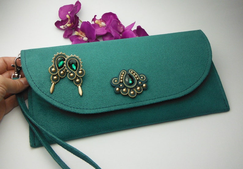 Emerald Green Gold Soutache Handbag Earrings, bag hand made, jewellery set, bottle green image 1