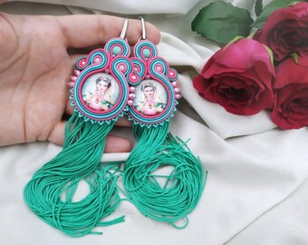 Frida Kahlo earrings, mexican earrings, beaded earrings, colorful art earrings, art embroidery frida kahlo, dangle earrings,  fan earrings,