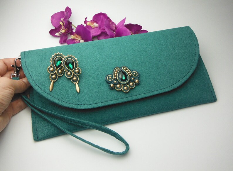 Emerald Green Gold Soutache Handbag Earrings, bag hand made, jewellery set, bottle green image 4