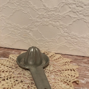 Vintage Foley Aluminum Lemon, Lime,  Or Orange Juicer, Vintage Aluminum Juicer