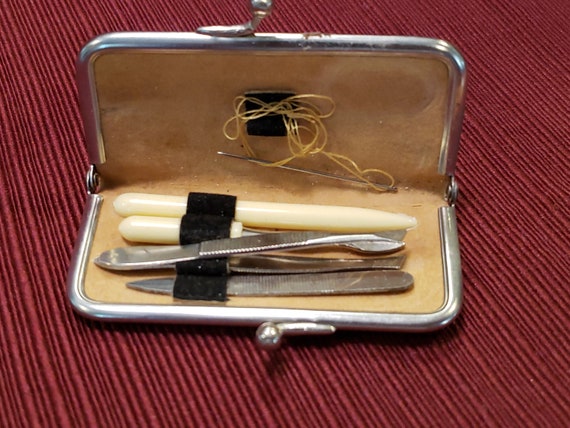 Vintage Travel Nail Grooming Manicure Set Kit, Tw… - image 2