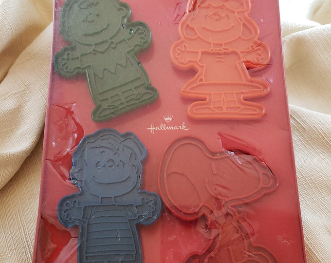 Vintage Hallmark Peanuts Cookie Cutters in Original Packaging, Charlie ...