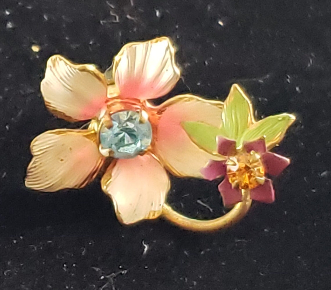 Vintage Unsigned Metal Hand Painted Floral and Rhinestone Clip - Etsy