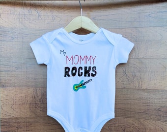 My Mommy Rocks Baby Bodysuit, Guitar, Rock Band, Baby Boy, Baby Girl, Baby Shower Idea, Baby Clothing, Baby Outfits, Baby Fashion, Bodysuit