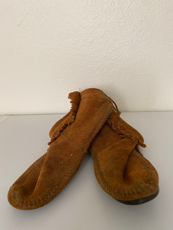 Vintage Women’s Minnetonka moccasins, moccasins wi