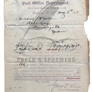 Peut inclure: Un document ancien du Post Office Department, daté du 6 août 1891. La lettre, adressée à M. Archibald J. Mullen, est écrite en cursive et présente l'en-tête du Post Office Department. Le papier est vieilli et présente des signes d'usure.