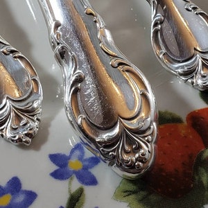 1957 SILVER FASHION Service for 4, Five piece place settings, Vintage Holmes & Edwards silverplate flatware, Antique 1950s silverware set