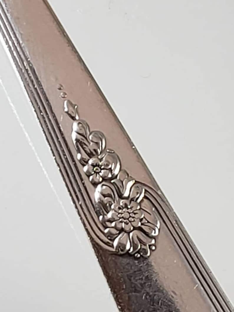 2 Butter Spreaders Vintage silverware Butter Knives Vintage Holmes and Edwards silverplate flatware 1940 YOUTH 1940s silver plate
