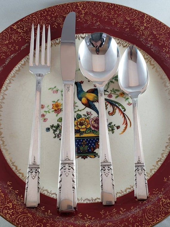 Oneida Ltd flatware 1940s Art Deco Cutlery set Vintage Wm A Rogers silverware set 5 piece place settings 1940 LADY DRAKE Service for 4