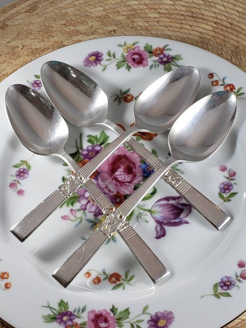 1940s Art Deco Antique silverware Vintage Community silverplate flatware Set of 4 Place Spoons Oval Soup Spoons 1948 MORNING STAR