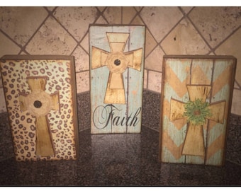 Rustic Wood Cross: Custom Farmhouse Wall Decor
