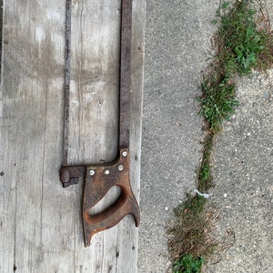 VINTAGE! Primitive 28 Inch Hacksaw Tool w/ Wooden Handle