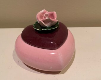 ヴィンテージ！ピンクとブラウンの陶器のハートとローズジュエリー