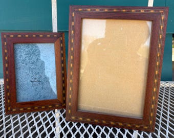 Vintage! 2 Wooden Picture Photo Frames w/ Rectangle Pattern