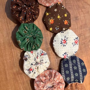 VINTAGE! Fabric Yo-Yo’s/ Suffolk Puffs