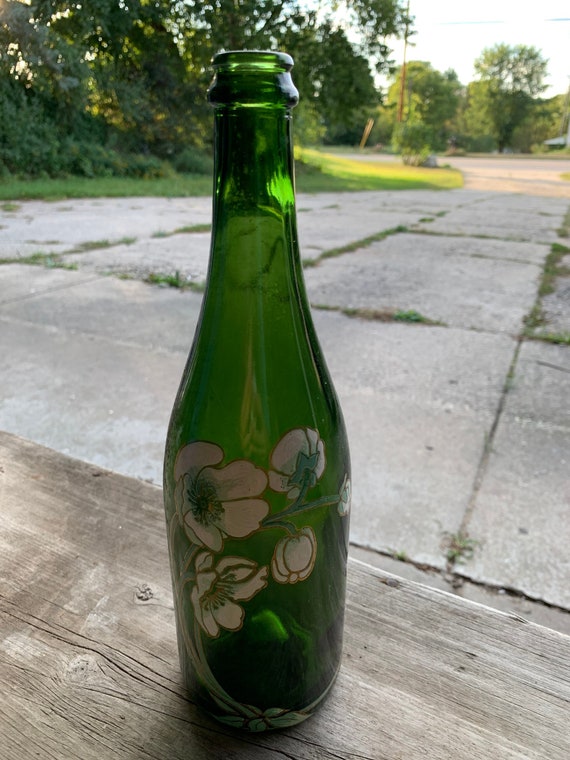 VINTAGE! Green Glass Wine Bottle W/ Handpainted Flowers - Etsy