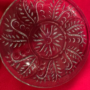 VINTAGE! Clear Pressed Glass &#39;Unfurling Fern&#39; Design Serving Relish Tray