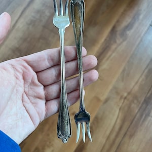 VINTAGE! Silver Plated Relish Forks