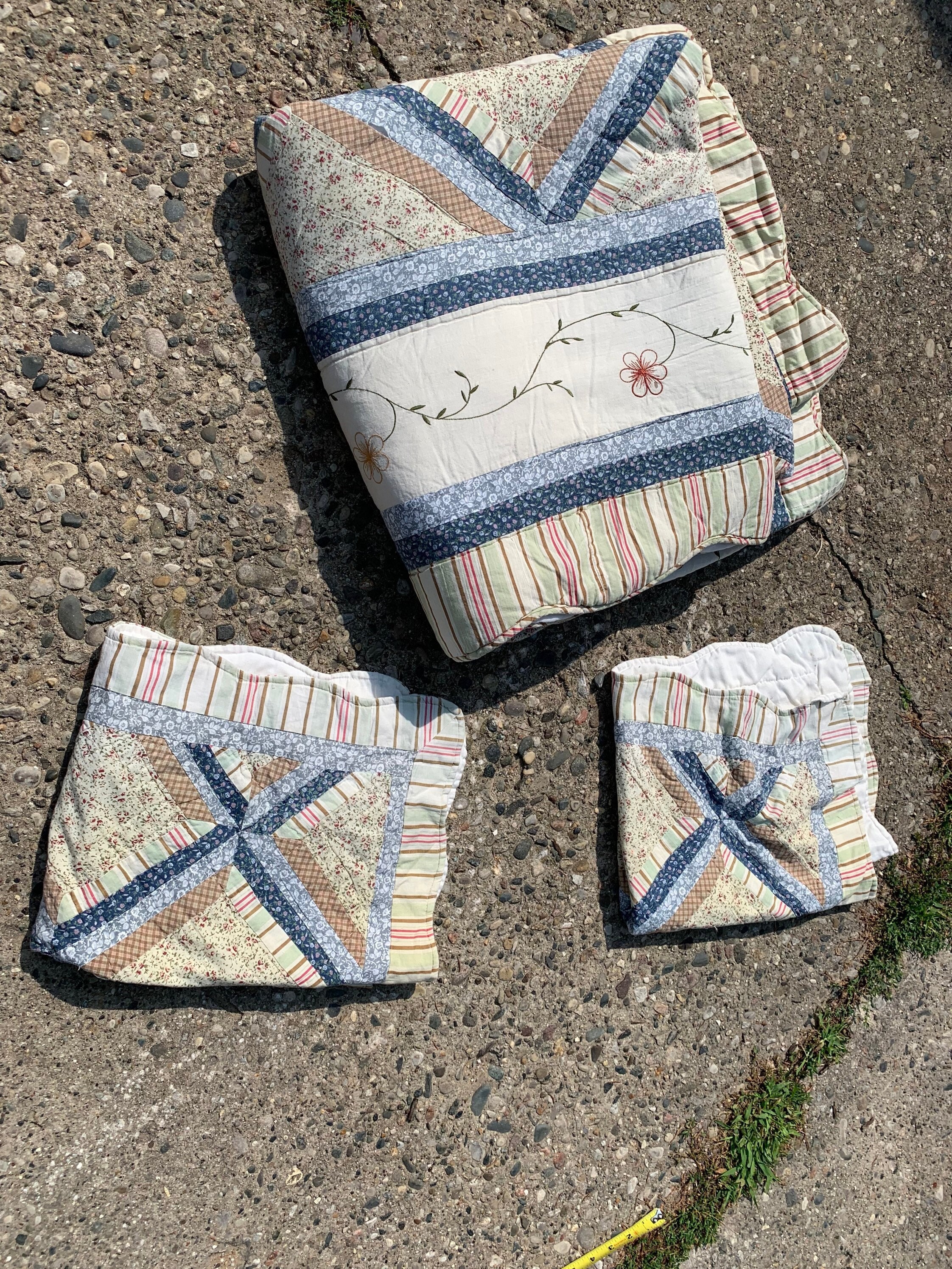 VINTAGE! Domestications Cottagecore Fabric Patchwork Bedding Duvet and  Pillow Covers - Etsy Israel, image size:2244x2992
