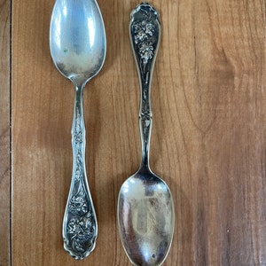 VINTAGE! WR Silver Plated Floral Spoons