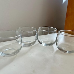 VINTAGE! 4 Roly Poly Clear Glass Tea Cups
