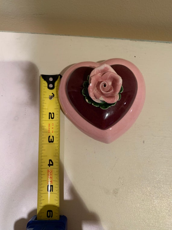 VINTAGE! Ceramic Heart Box w/ Rose Gem