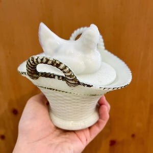 VINTAGE! Manganese Glass Westmoreland Milk Glass Hen on Nest Trinket Dish