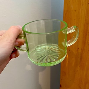 VINTAGE! Uranium Green Clear Glass Double Handled Sugar Bowl Dish