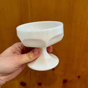 VINTAGE! Milk Glass Footed Compote Trinket Dish