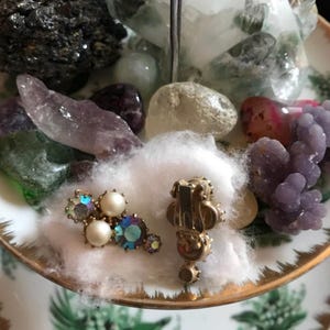 VINTAGE! Rhinestone Clip On Earrings