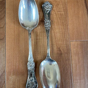 VINTAGE! WM Rogers Floral Spoons