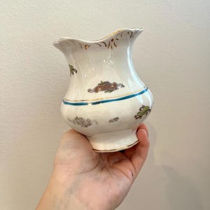 VINTAGE! Design intricato su vaso di porcellana a forma di bocciolo