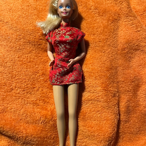 VINTAGE! 1986 Blonde Barbie Doll