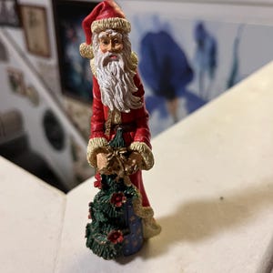 VINTAGE! Christmas Santa Figurine