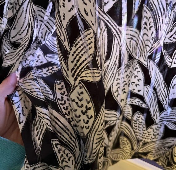 VINTAGE! Black and White Leaf Patterned Blouse - image 3