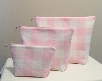 Pink Bliss Buffalo Plaid Zipper Bag; Buffalo Plaid Travel Bag; Women's Travel Bag; Makeup Zipper Bag