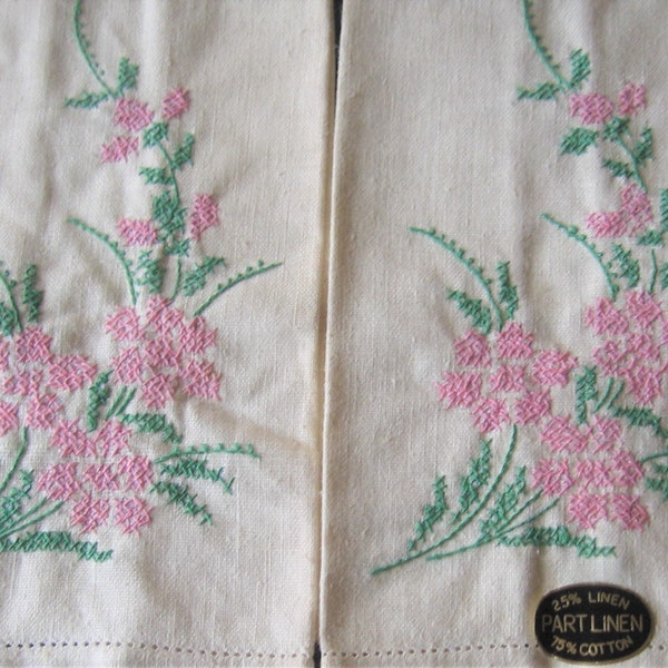 2 Embroidered Cross Stitch Pink Flowers Guest Towels Part Linen New with Sticker