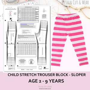 Puede incluir: Un patrón de costura en blanco y negro para un bloque de pantalón elástico para niños. El patrón es para edades de 2 a 9 años. La imagen también muestra un pantalón de rayas rosa y blanco.
