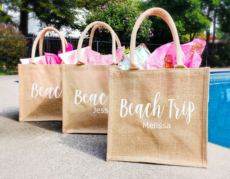 Personalized Girls Trip Beach Bag, Girls Trip Gift, Tote Gift Bags, Beach Bags, Bridesmaid Beach Bag, Bachelorette Favors, Burlap Beach Bag 