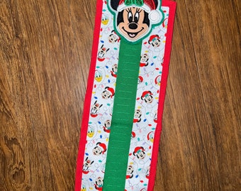 Minnie Santa Lollipop hanger, Mickey Christmas lollipop holder, Disney Cruise, DCL, Pixie dust, lollipop giveaway, lollipop hanger