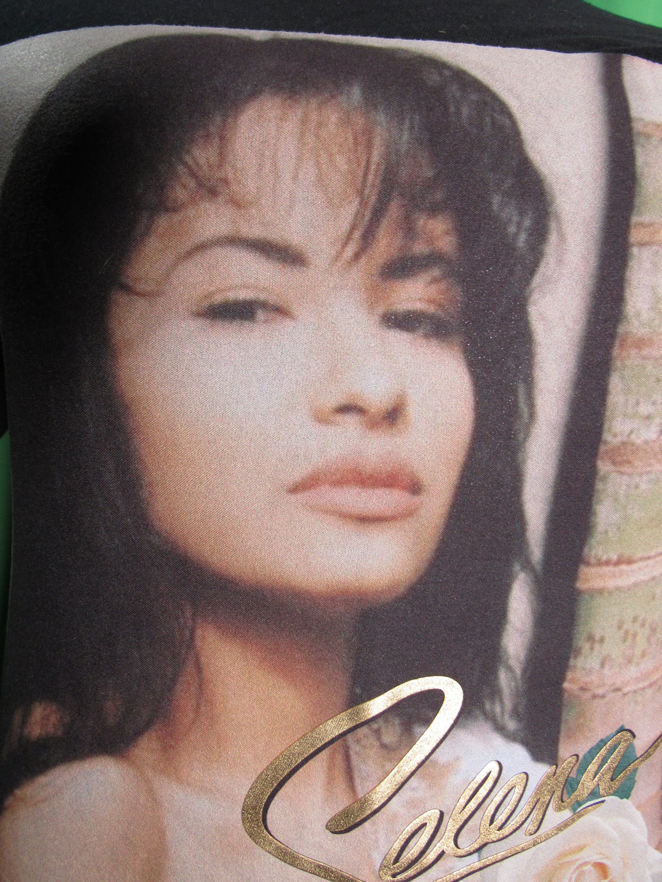 Vintage Y2K Selena Graphic T-shirt 5 Pro Athletic Tag Size Small