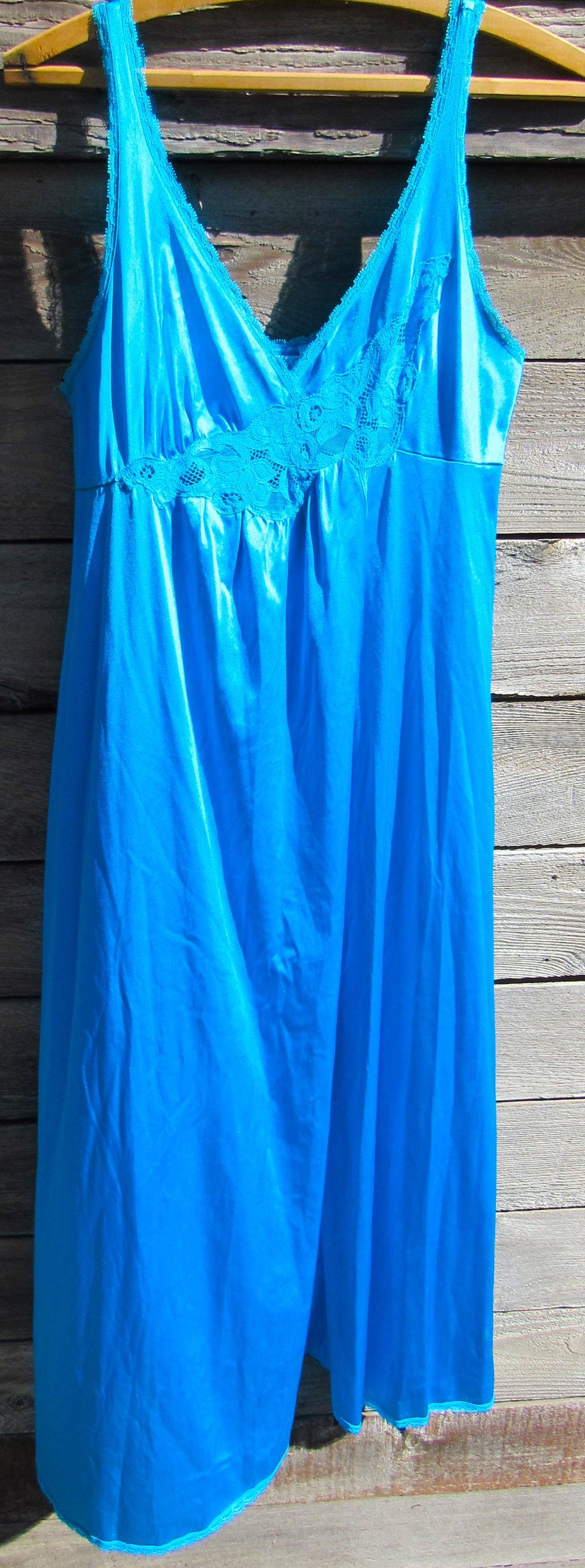 Vintage 80 s Vanity Fair Petites Blue Nylon Nightgown Small Slip Dress Sleepwear Etsy UK