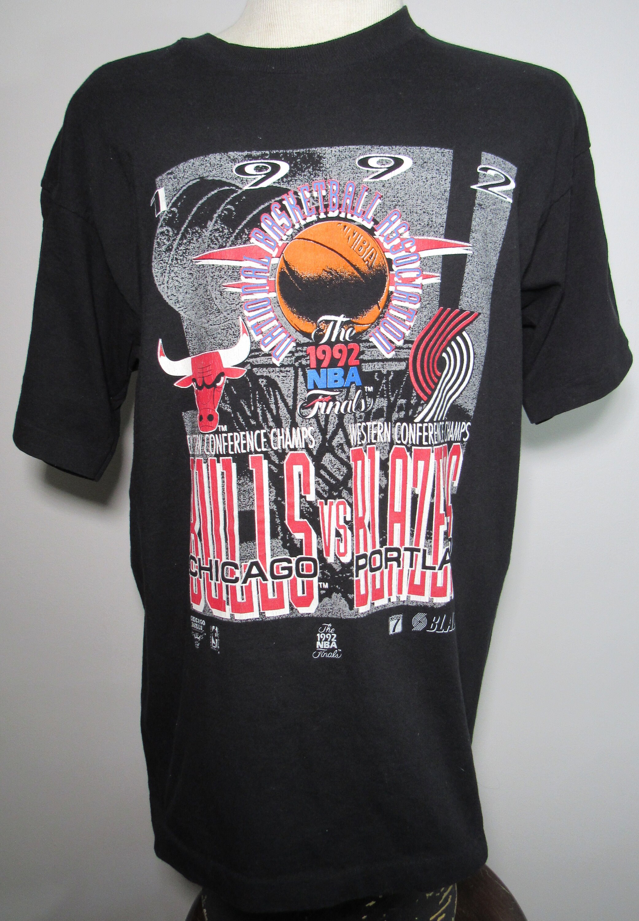 VINTAGE 1992 Chicago Bulls Champions T-shirt XL NBA Basketball Made In USA