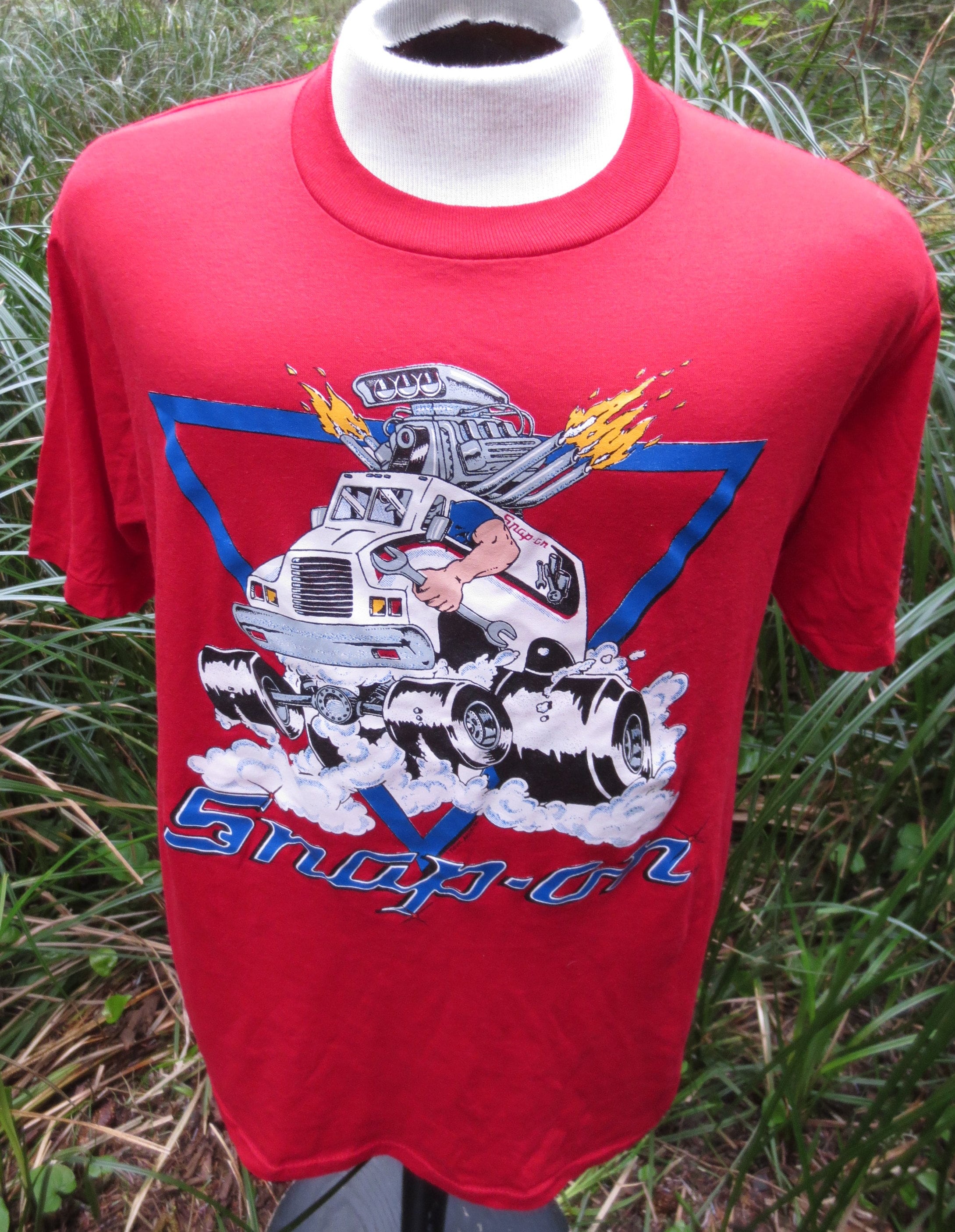 etsy vintage 1990 shirt