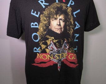 1988年ツアー レッド・ツェッペリン ロバート・プラント Tシャツ 1988年ロバート・プラント・ツアーTシャツ、サイズL、レッド ミュージシャン